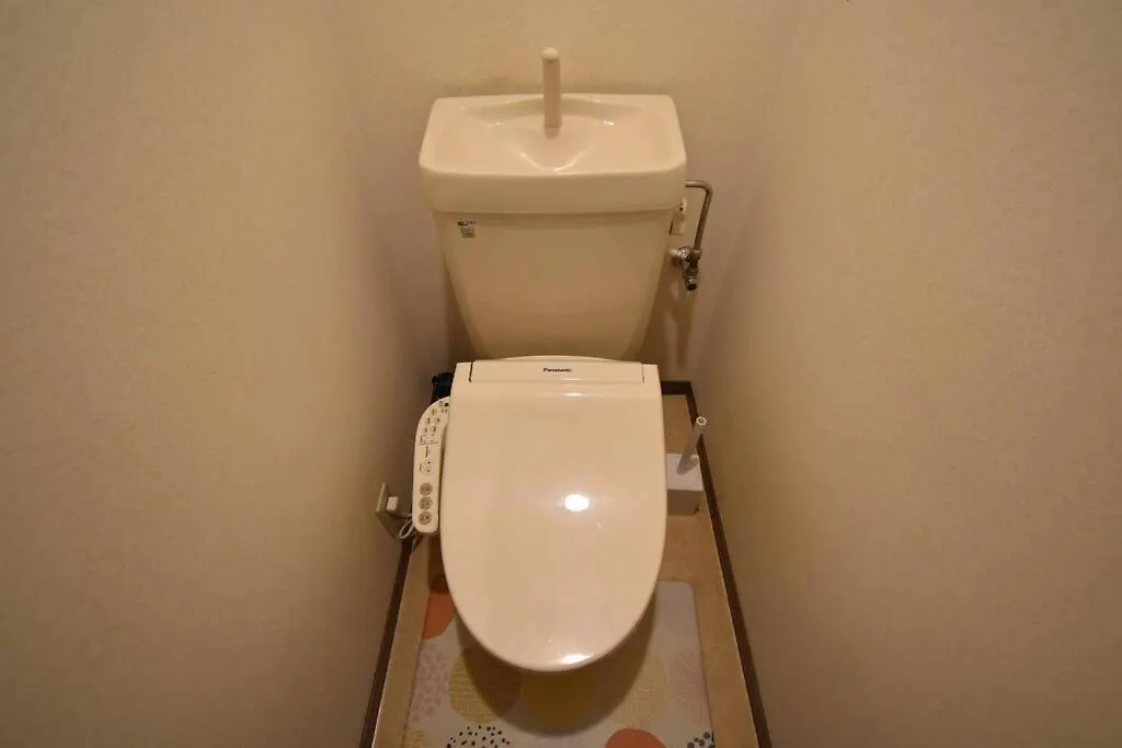 Apartment メゾン八千代302
