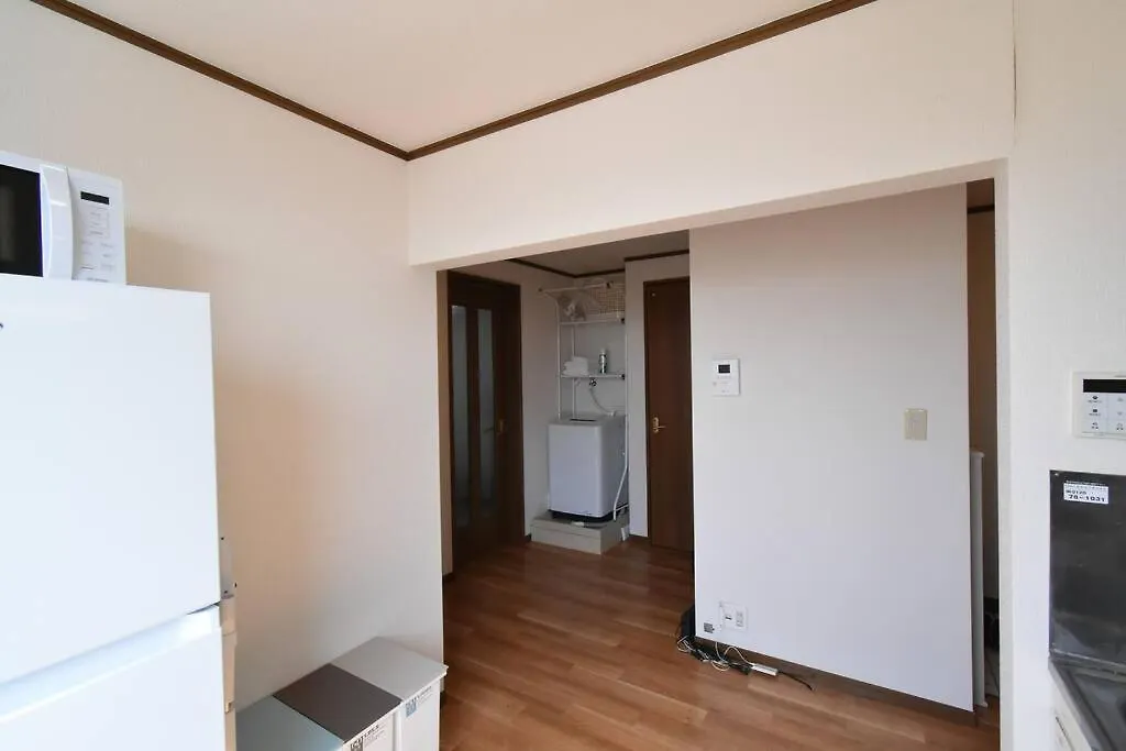 Apartment メゾン八千代302